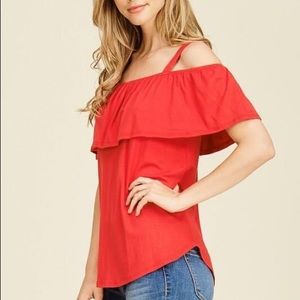 💛Off The Shoulder Spaghetti Strap Top